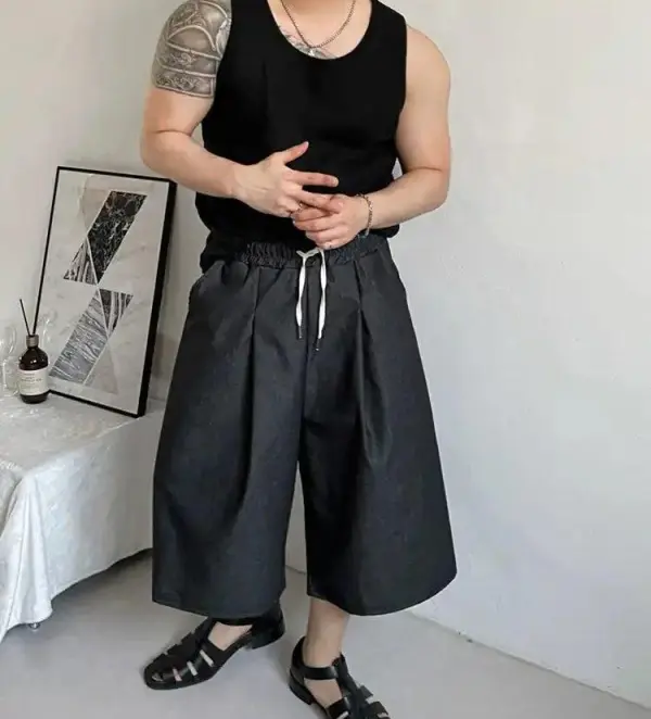 Drawcord Waist Pleated Shorts