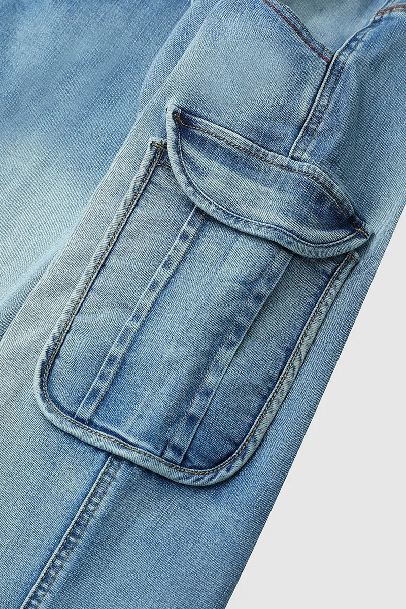 Flap Pocket Low Rise Capri Jeans