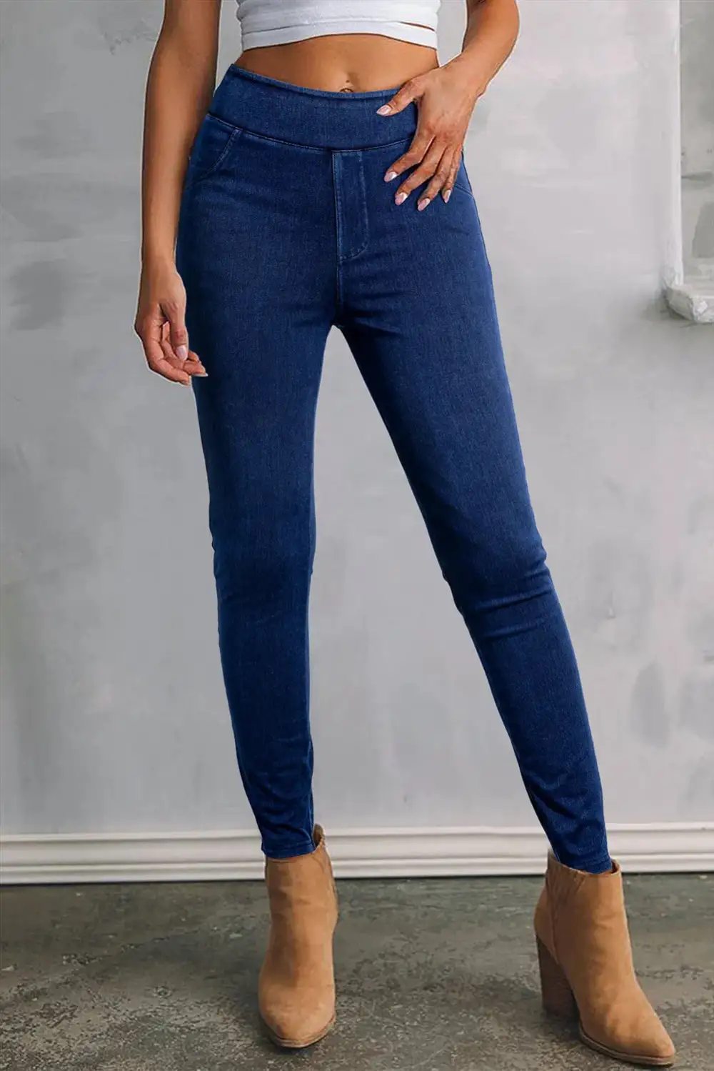 Versatile Skinny Pocketed Denim Jeans