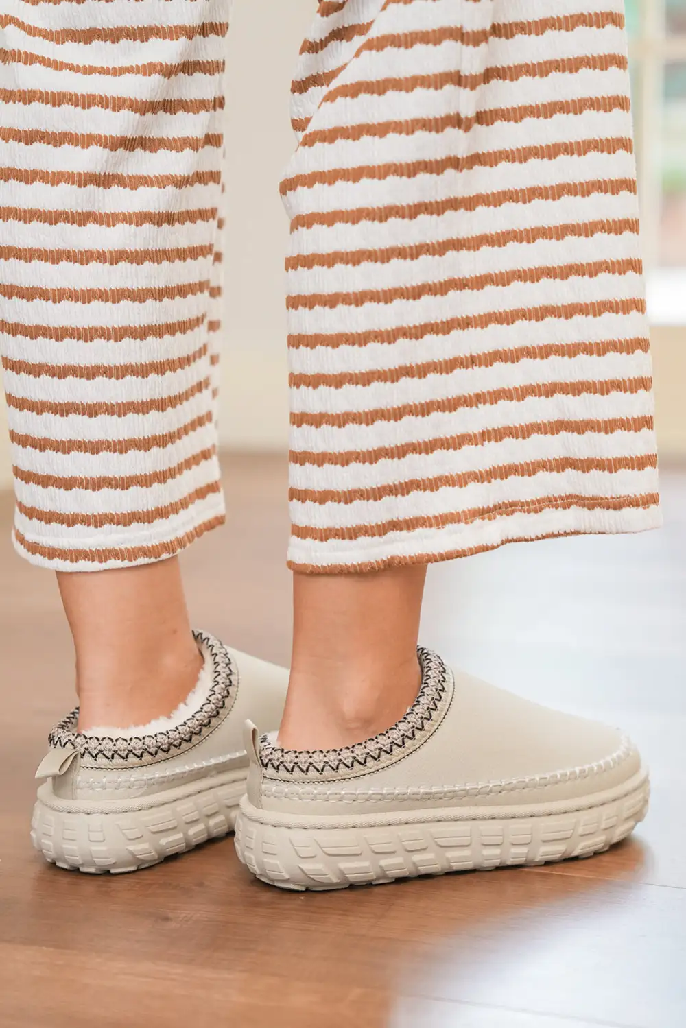 Contrast Stitch Suede Clog Slippers