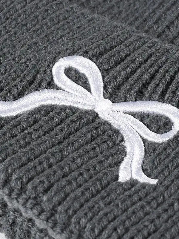 Embroidered Knit Casual Hat