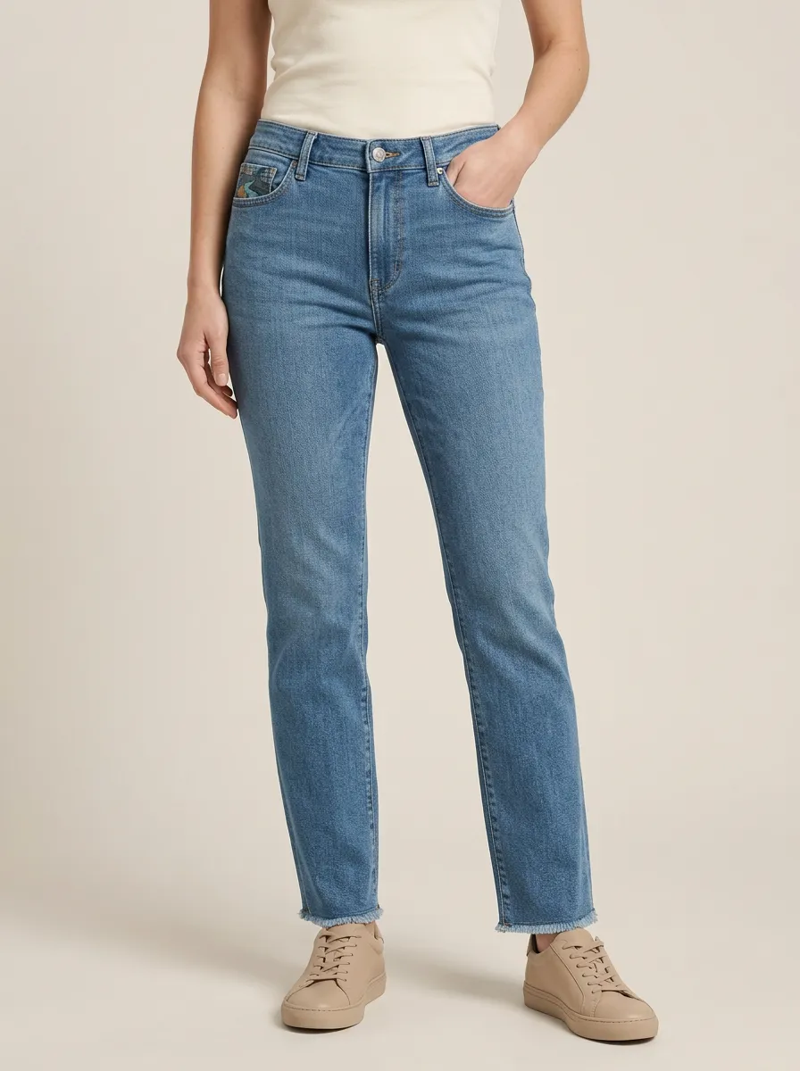 Women's Floral Embroidered Coin-Pocket Frayed-Hem High-Rise Straight-Leg Jeans