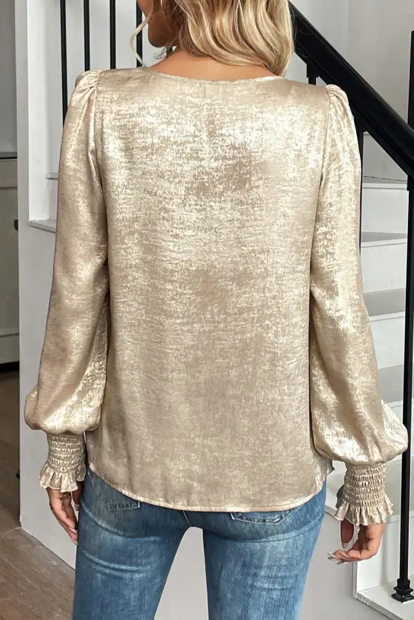Women's Round Neck Long Sleeve Smocked Top