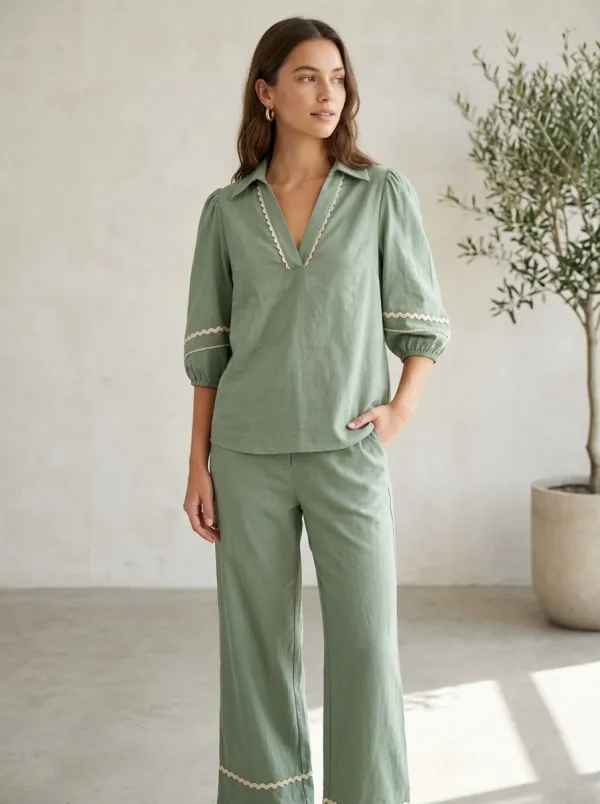 Puff-Sleeve Short-Sleeve Scalloped-Trim Women's V-Neck Blouse
