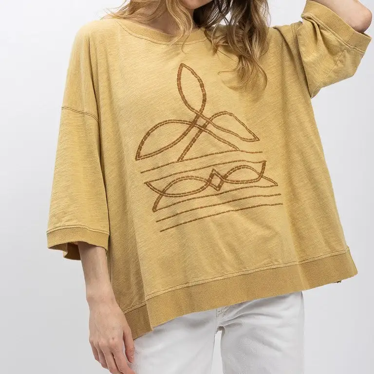 Round Neck Quarter Sleeve Embroidery T-Shirt