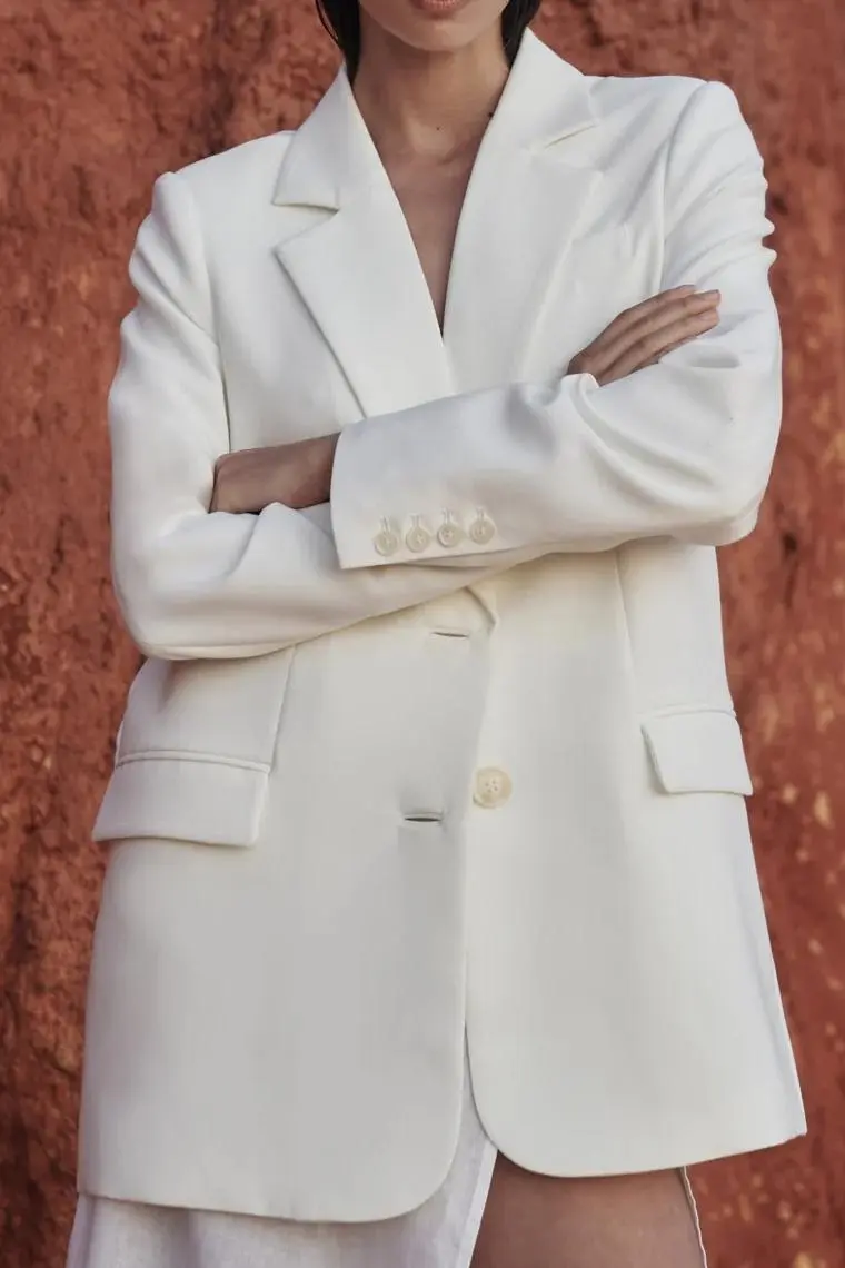WHITE OVERSIZED BOYFRIEND BLAZER