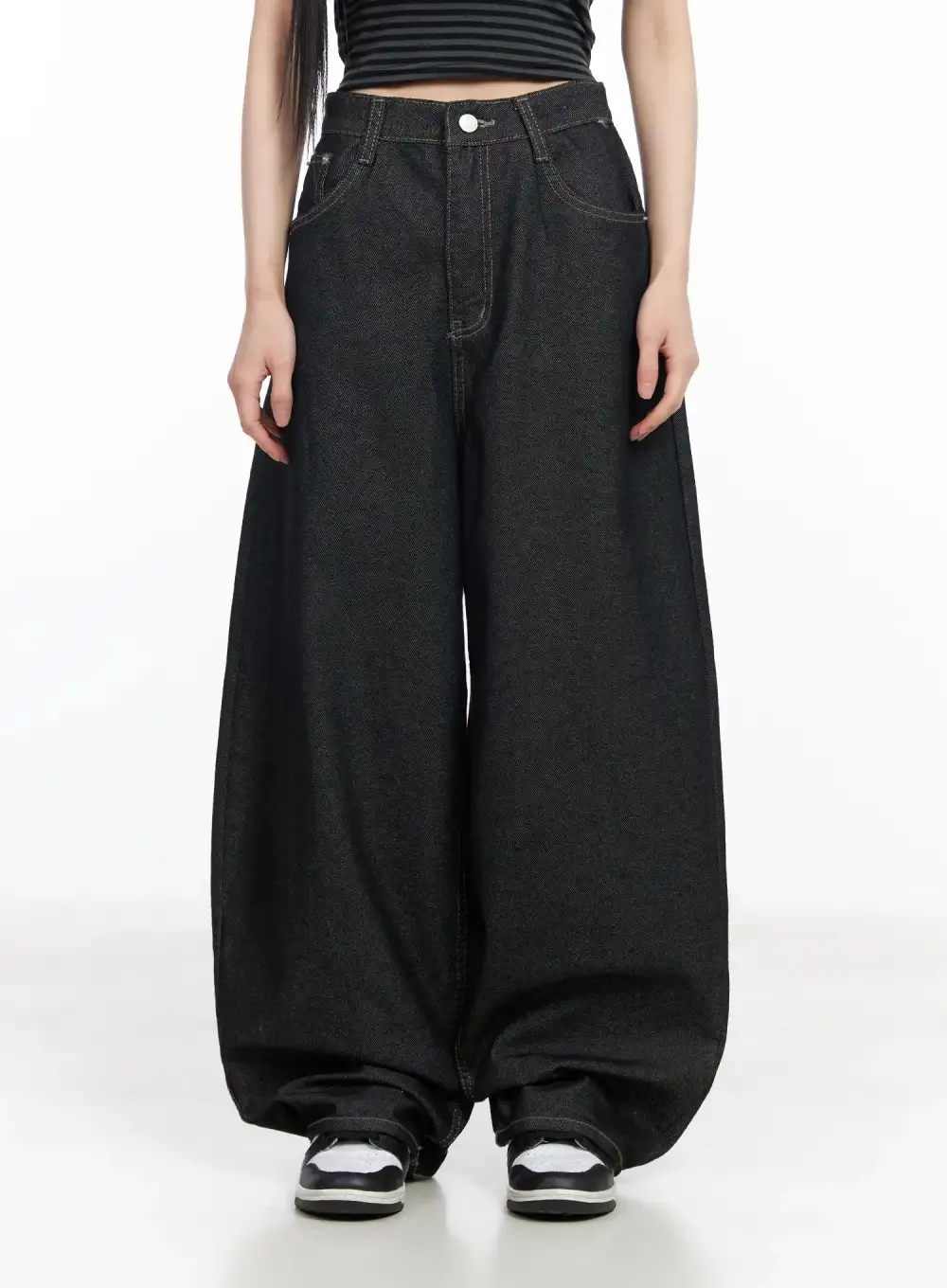 Wide Leg Baggy Jeans