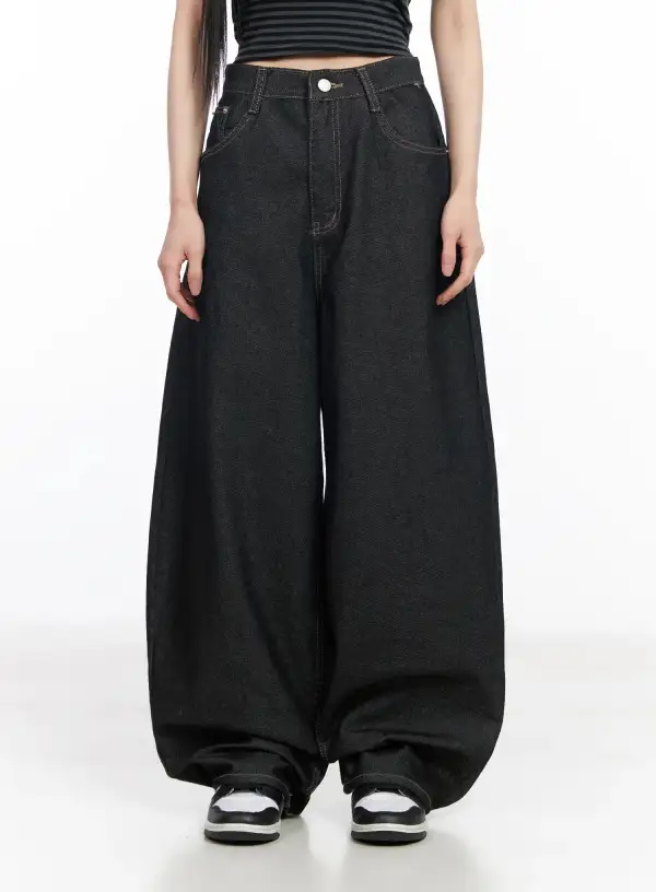 Wide Leg Baggy Jeans
