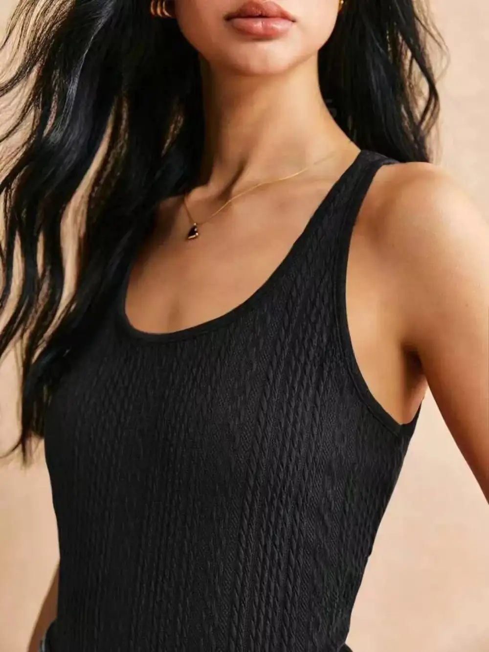 Textured Knit Scoop Neck Tank