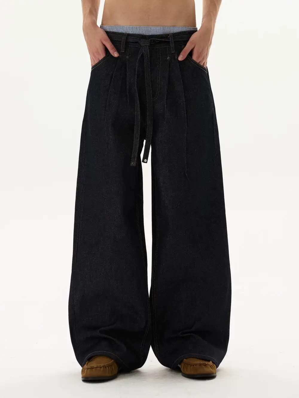 Balloon Vintage-Wash Contrast-Stitch Jeans