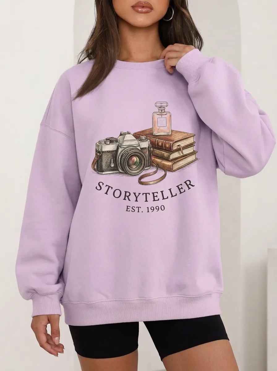 Women's Photographer Storyteller Camera Books Graphic Sweatshirt