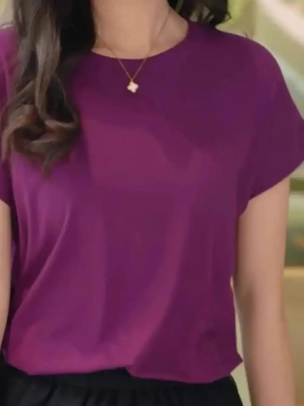 Sleek Round-Neck Short-Sleeve T-Shirt