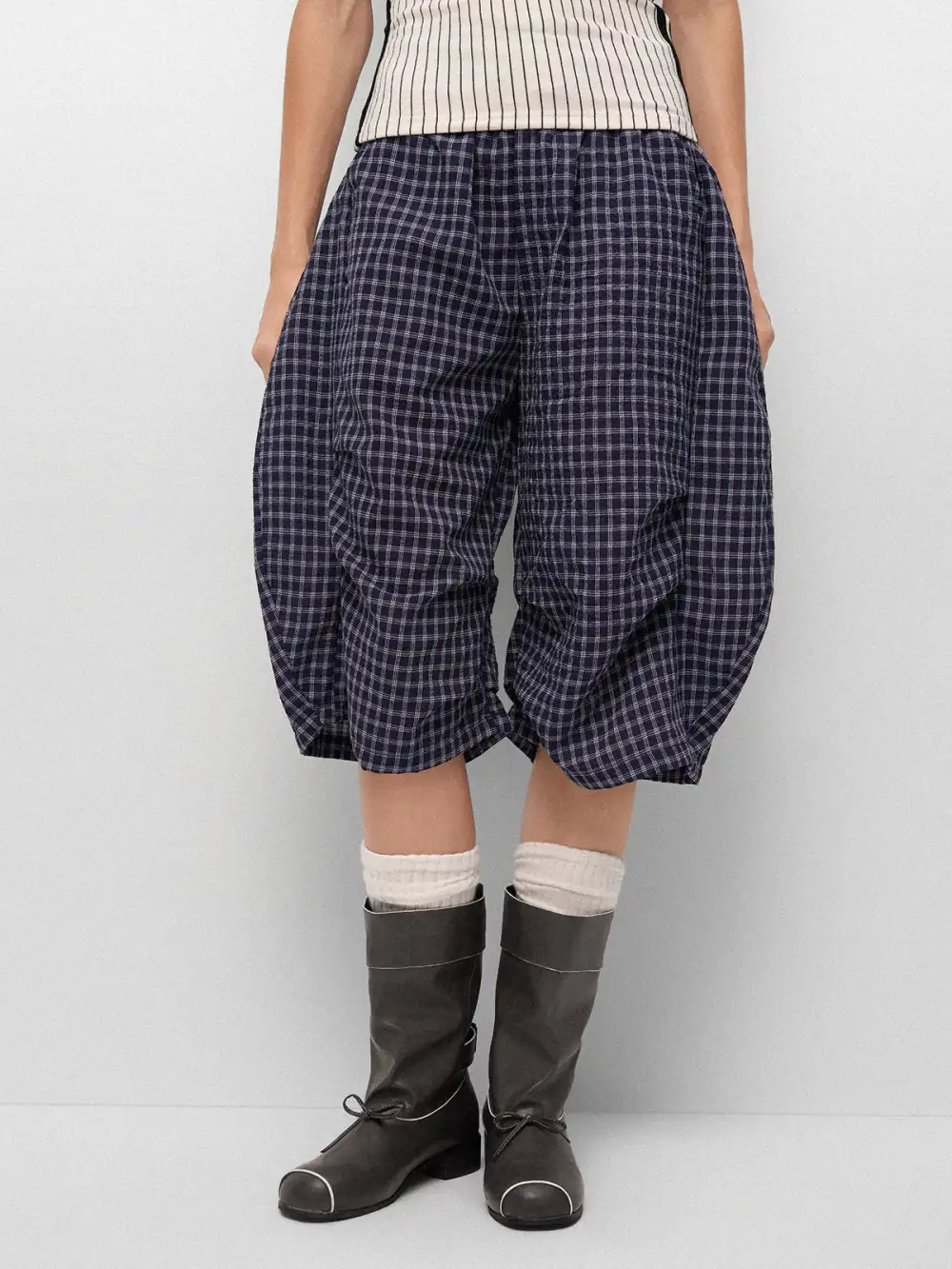 Cropped Plaid Printed Pants