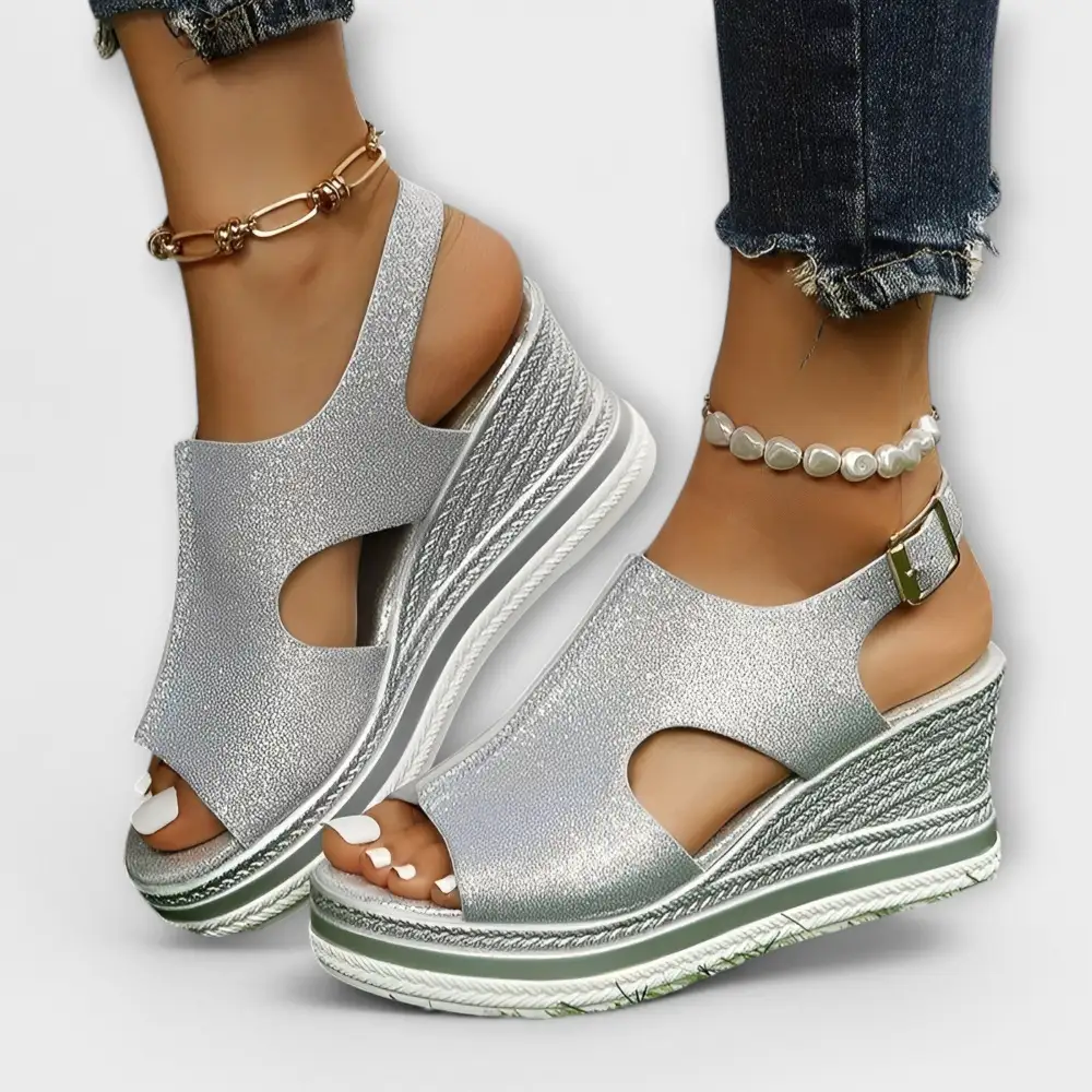 Refined Supportive Everyday Flat Sandals