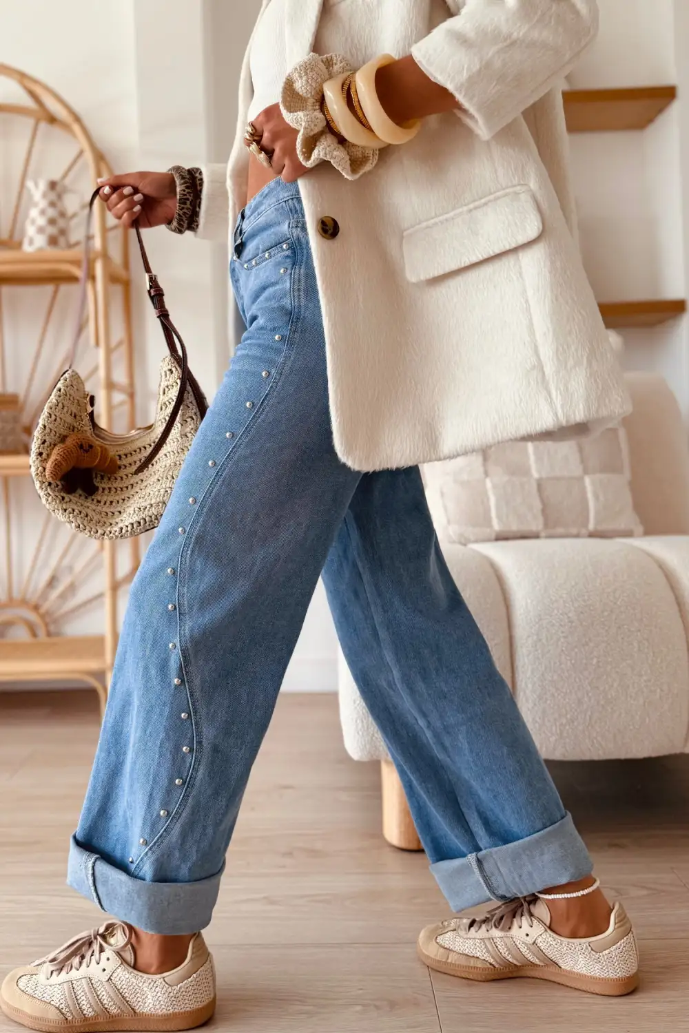 Women's Ankle Length Jeans With Side Seam Rivet Detail