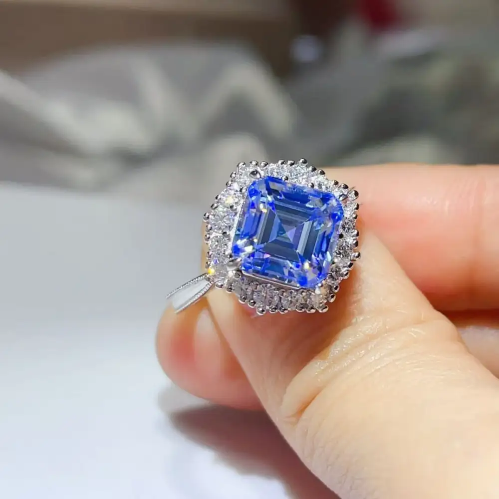 Airy Moissanite Ring