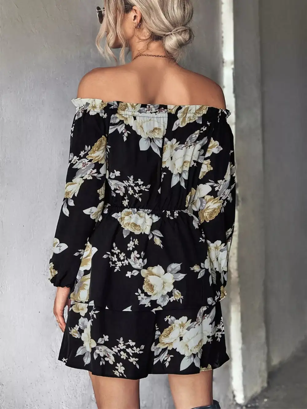 Relaxed Shape Floral Printed Long Sleeve Mini Dress