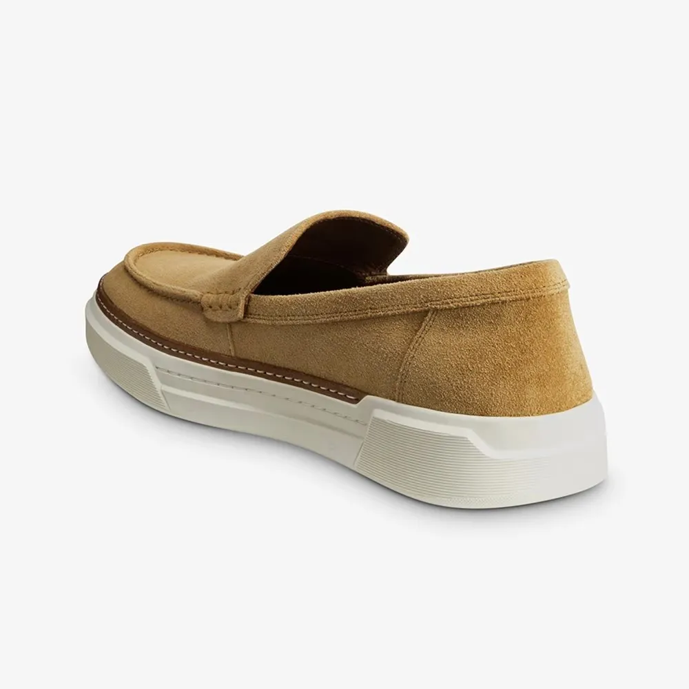 Casual Style Pull-On Sneaker