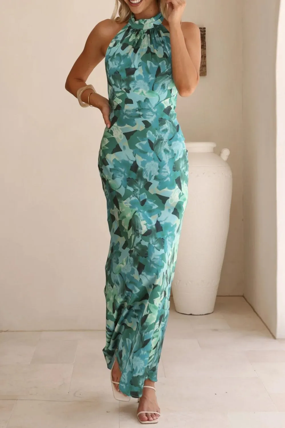 Lightweight Feel Floral Printed Maxi Dress