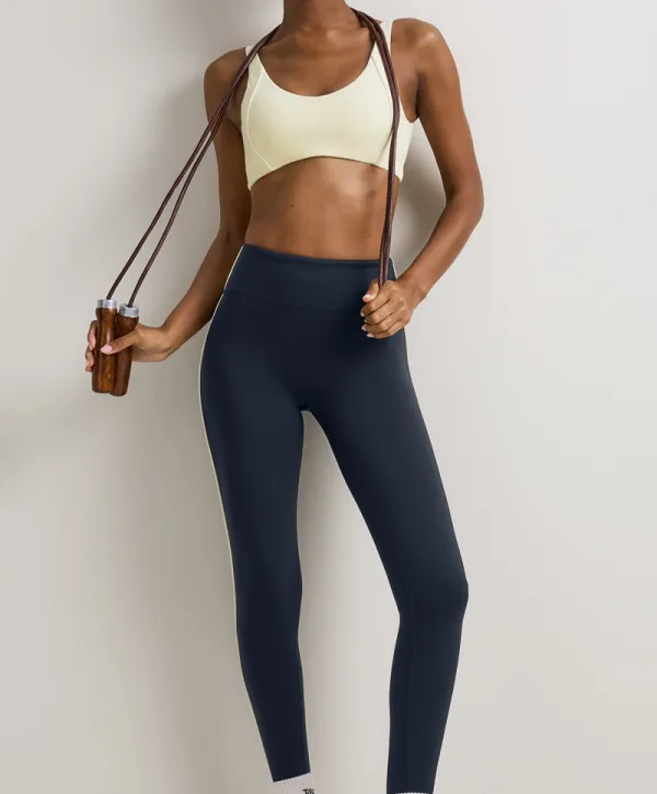 Motion Contrast Piping Leggings