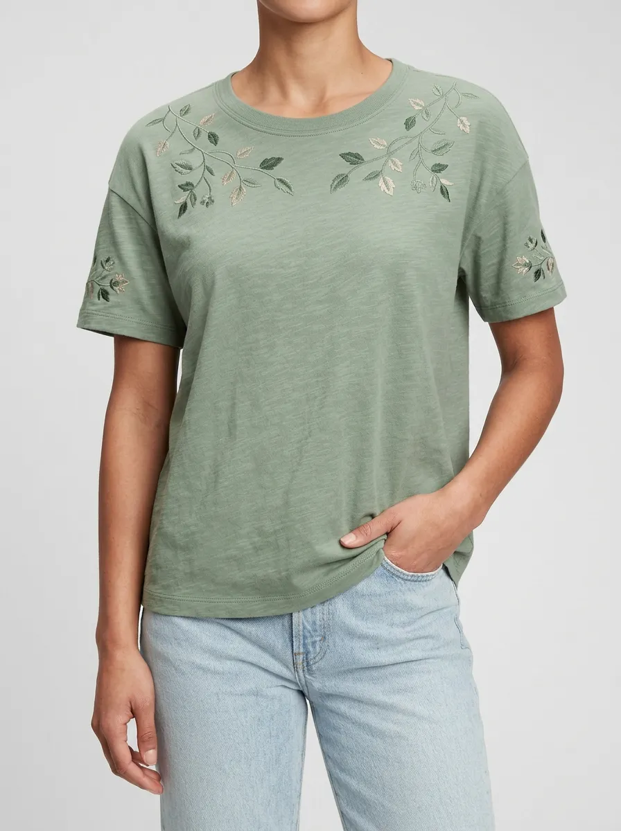 Floral Print Embroidered Detail Women's Relaxed Short Sleeve Tee