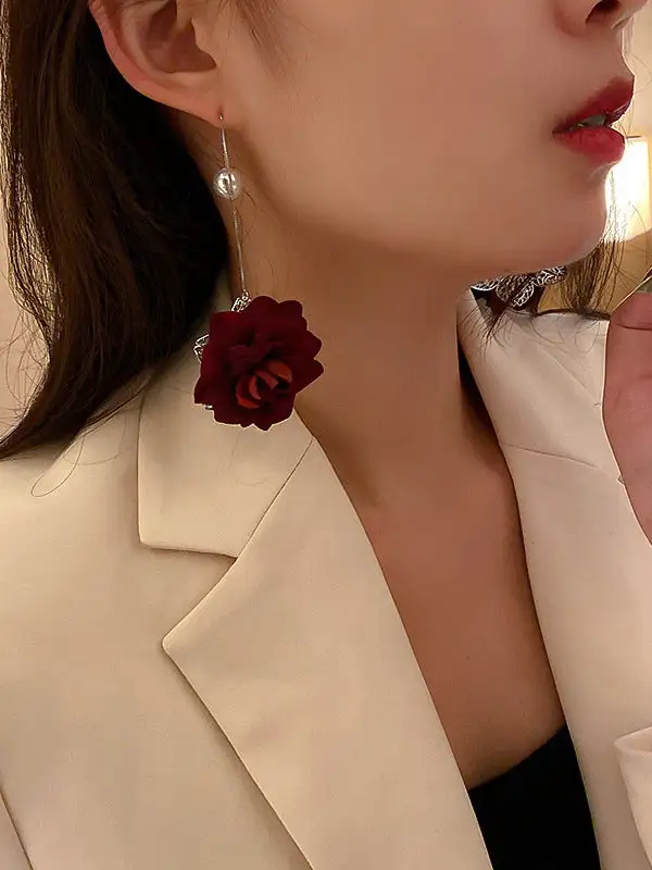 Modern Vintage-Inspired Accent Earrings