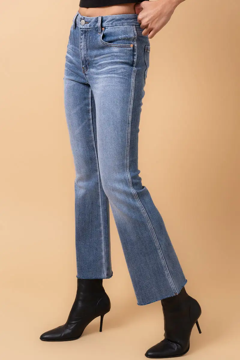 Modern Mid Rise Cropped Flare Jeans