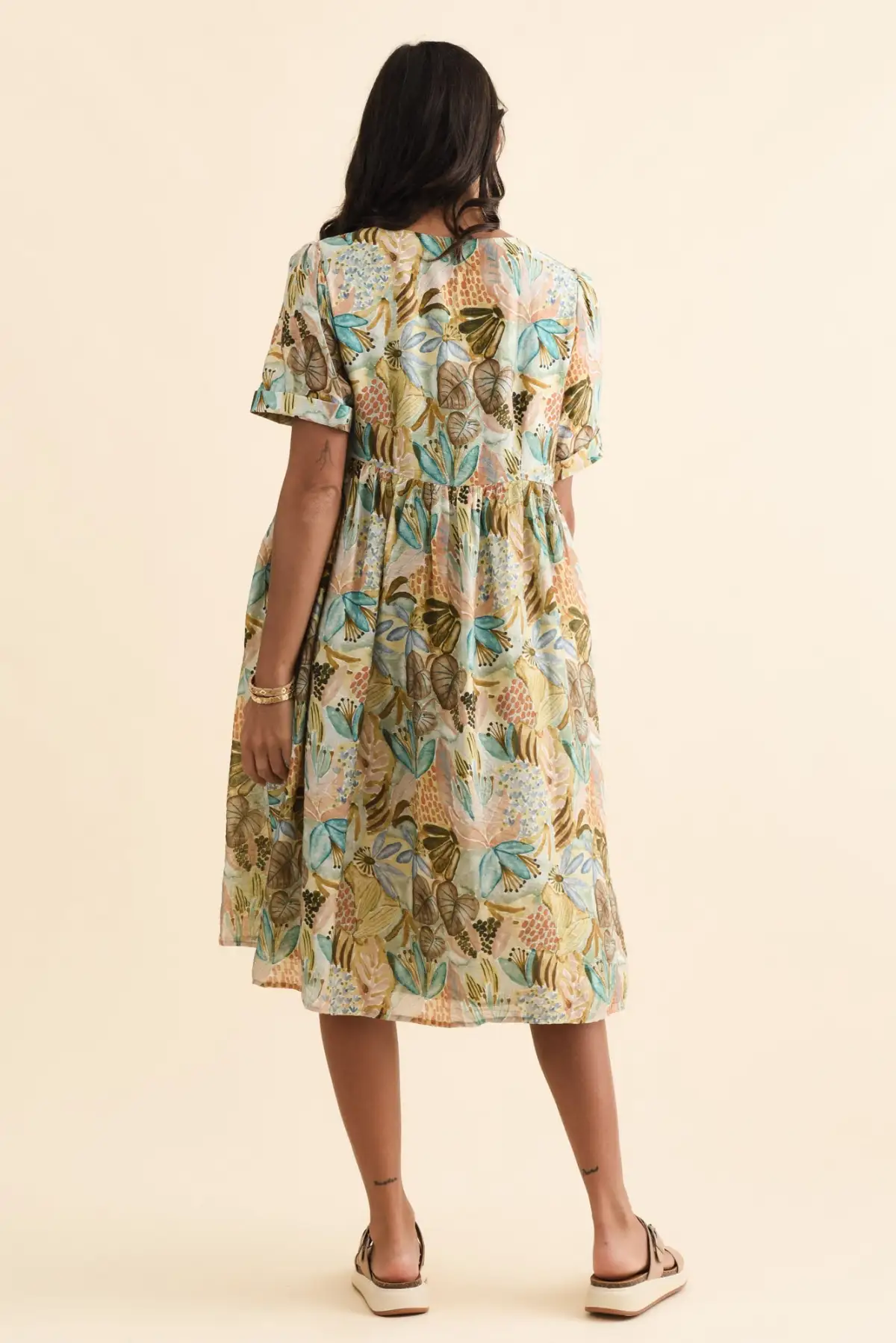 Below-Knee Abstract Cotton Button-Front Gathered Pocket Round-Neck Dress