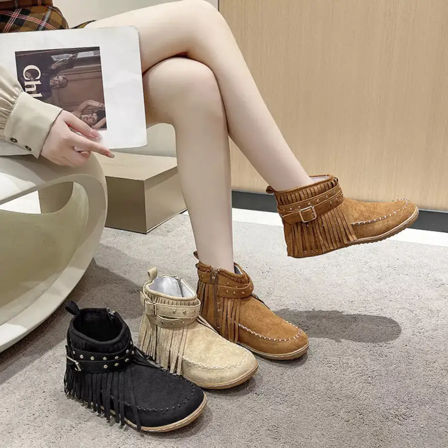 Textured Fringe Round Toe Boots