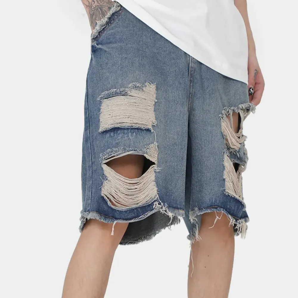 Modern Distressed Pocket Detail Washed Denim Shorts