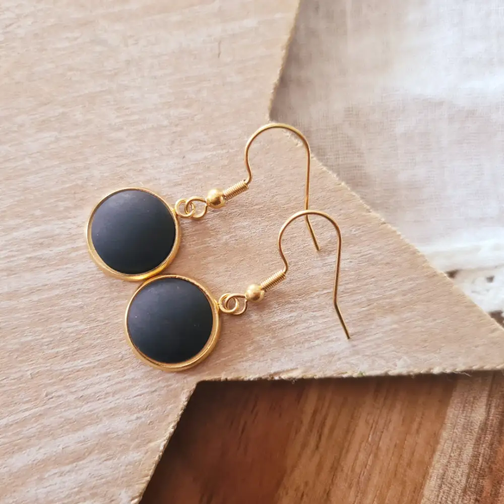 Stainless Steel Cabochon Matte Finish Short Earrings
