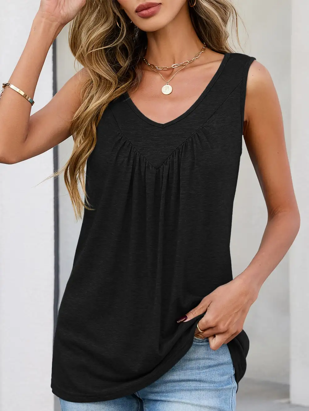 Ruched V Neck Sleeveless Tank Top