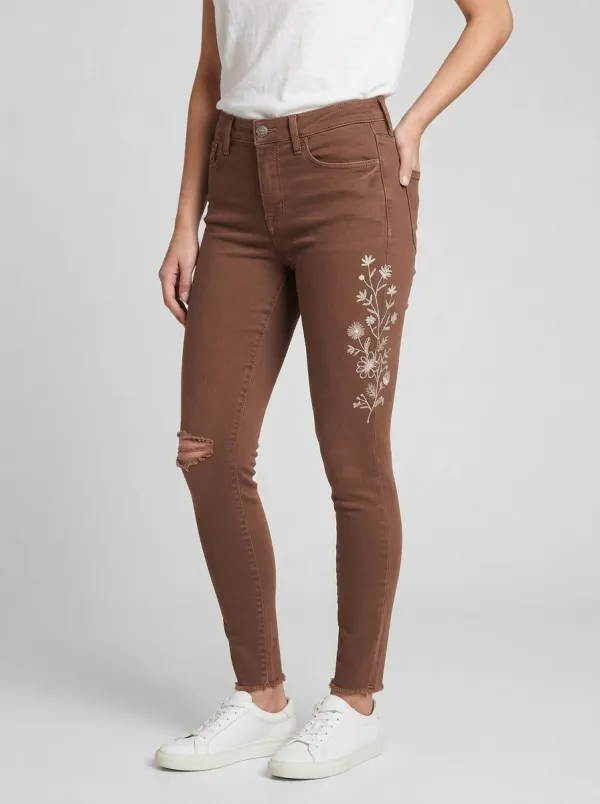 Women's Harbor Floral White Flower Embroidered Graphic Slim Jeans