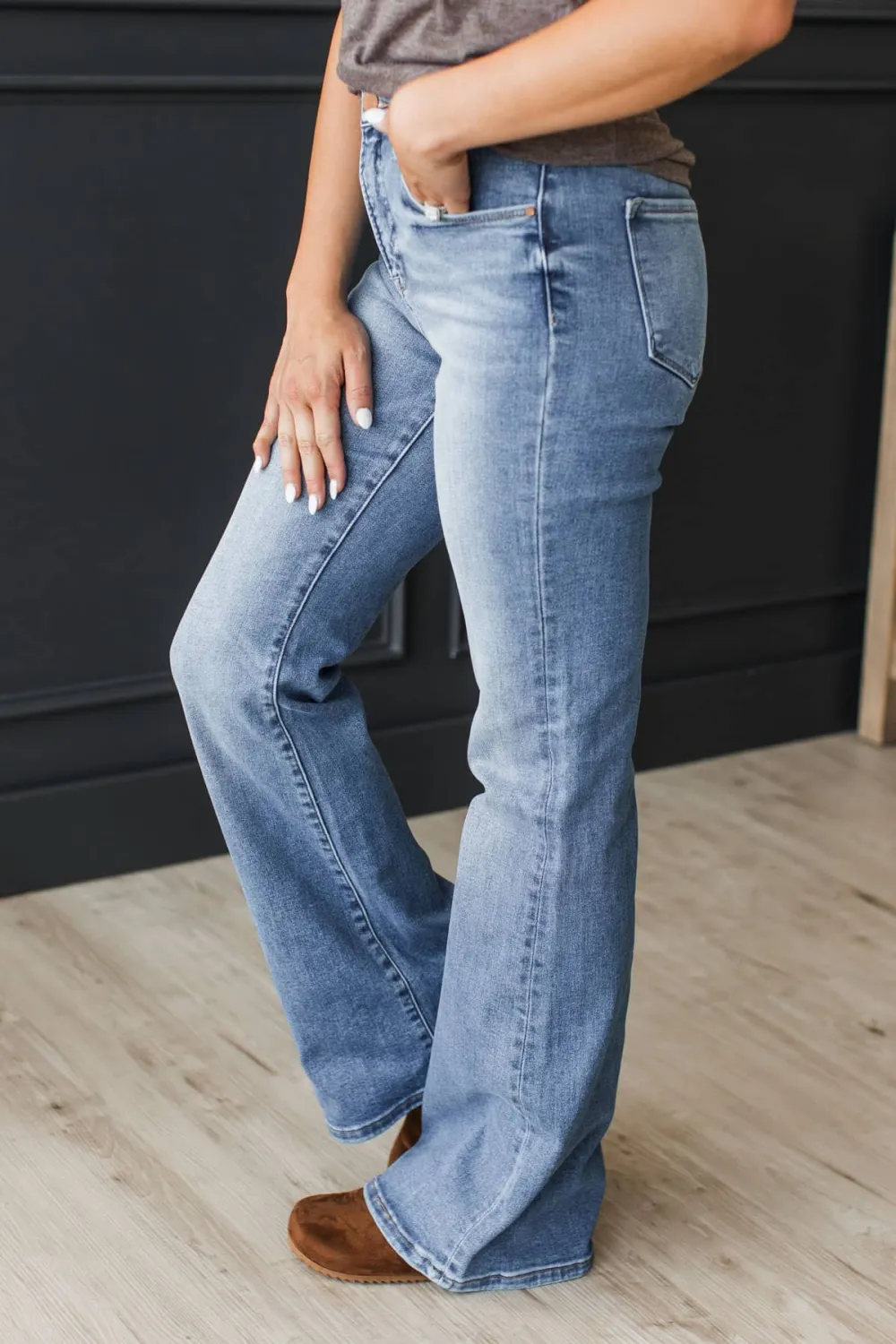 High-Rise Flare Clean Finish Jeans