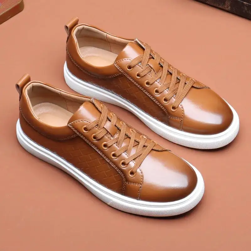 Casual Lace-Up Shoes