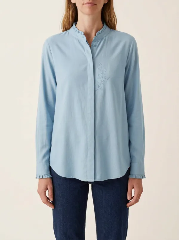 Women's Leaf-Embroidered Ruffle-Collar Shirttail Shirt