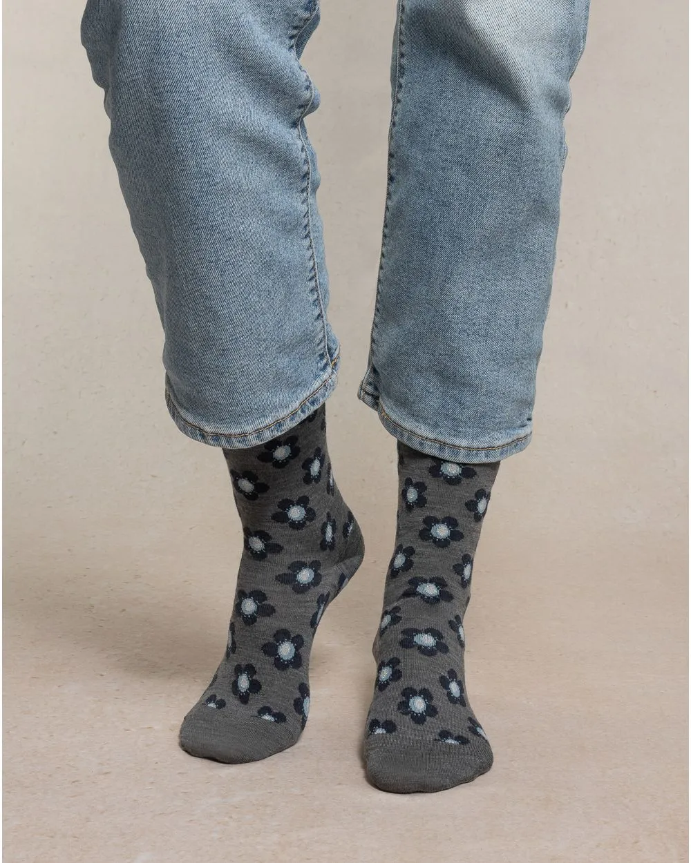 Fine Flower Socks