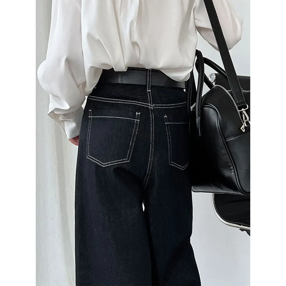 Women's Straight Leg Loose Fit Washed Jeans