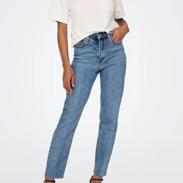 Relaxed Utility Everyday Classic Jeans