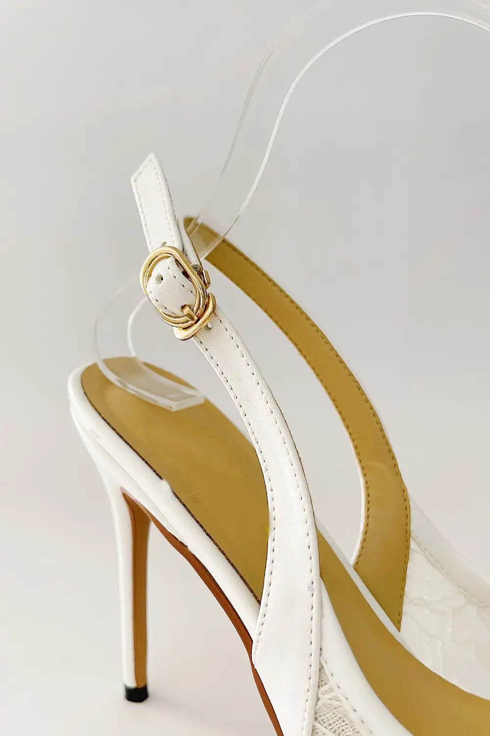Lace Pointed Slingback High Heeled