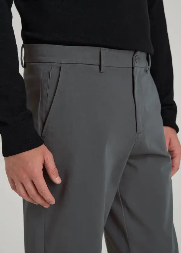 Men's Relaxed Tapered Chino Cotton Pants