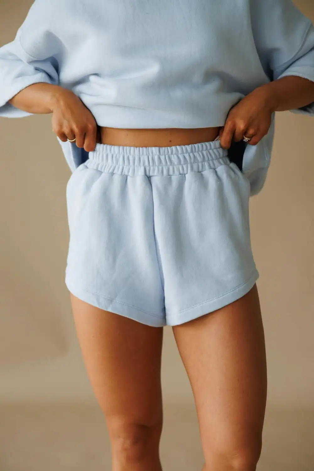 Classic Cotton Elastic Waist Pocket Casual Shorts