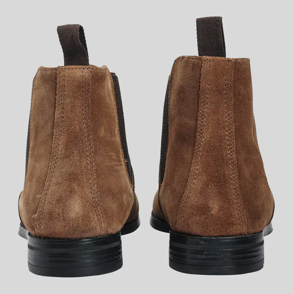 Men's Sleek Modern Leather Chelsea Boots