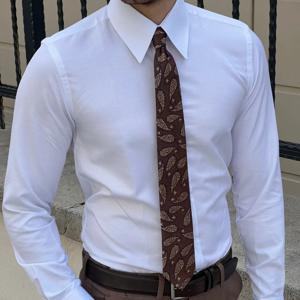 Classic Point Collar Slim Fit Cotton Casual Shirt