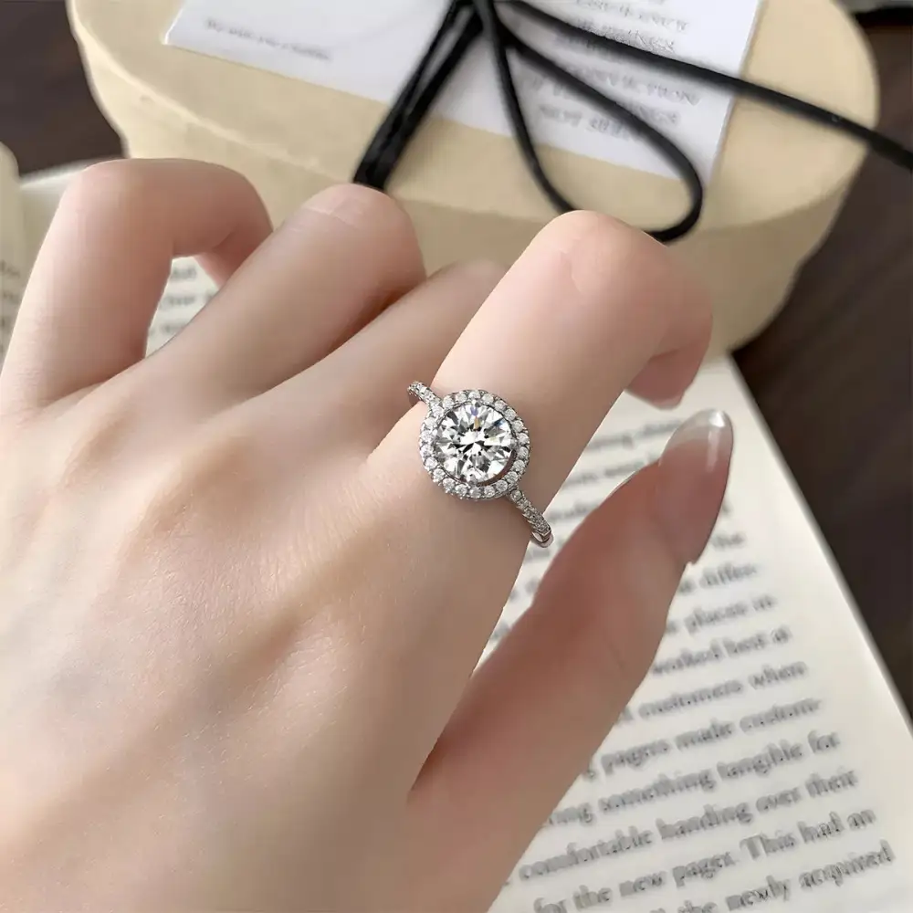 Easy Wear Moissanite Jewelry