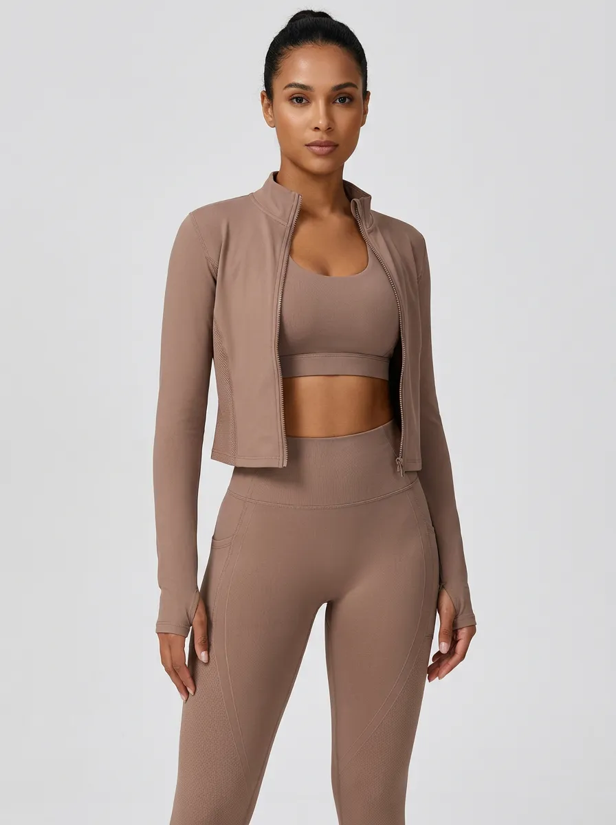 Streetwear Seamless Design Training Look Women's Three Piece Activewear Set