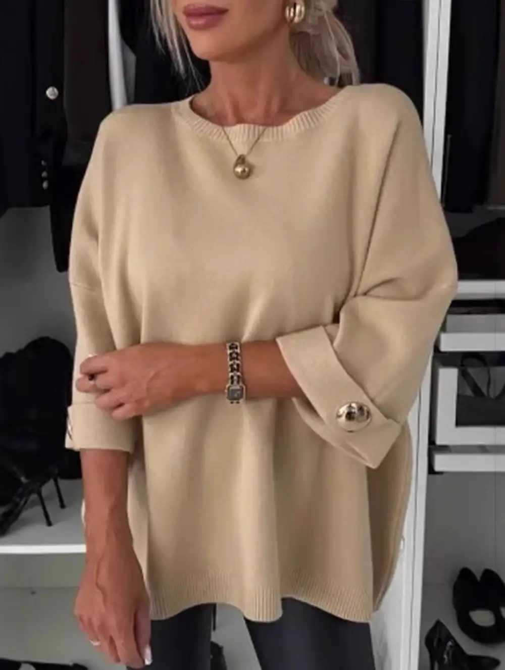 Round Neck and Mid-Sleeve Knitted Top
