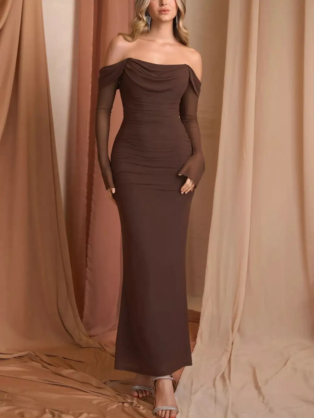 Relaxed Shape Ruched Maxi Dress