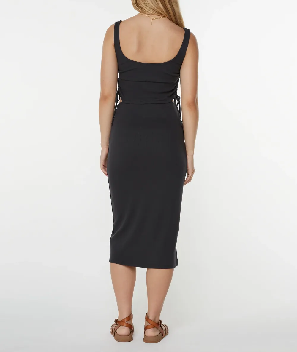 Solid-Color Fitted Round-Neck Dress