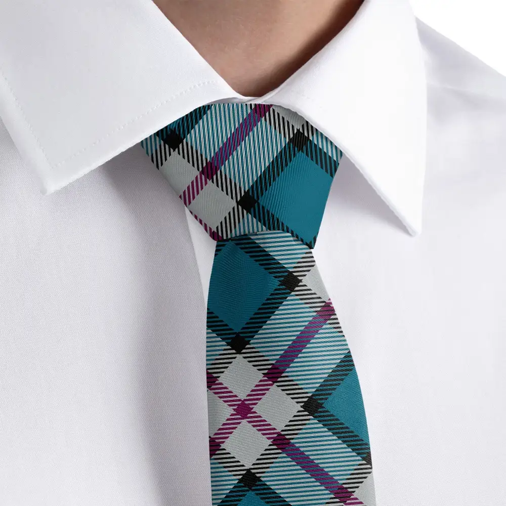 Refined Plaid Arrangement Necktie